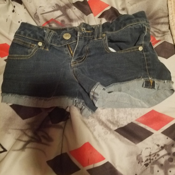 Clothes - Picture 7 of 8